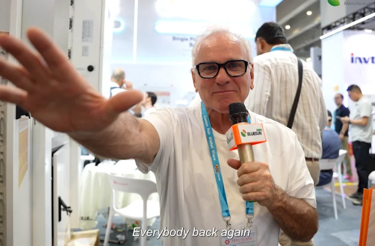International buyer interview at Bluesun booth during the 139th Canton Fair