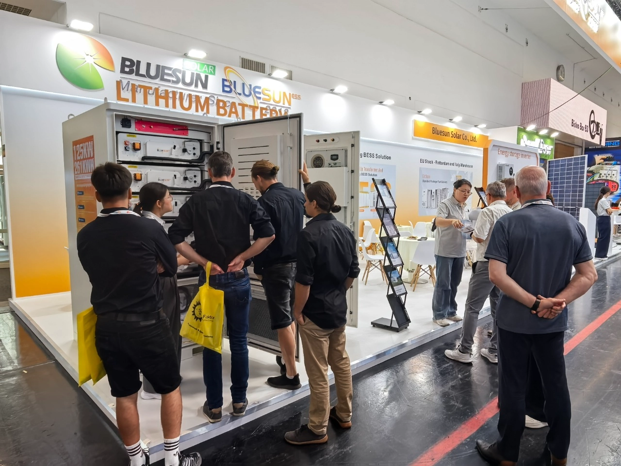 Visitors exploring Bluesun solar and energy storage solutions at Smarter E Europe 2026